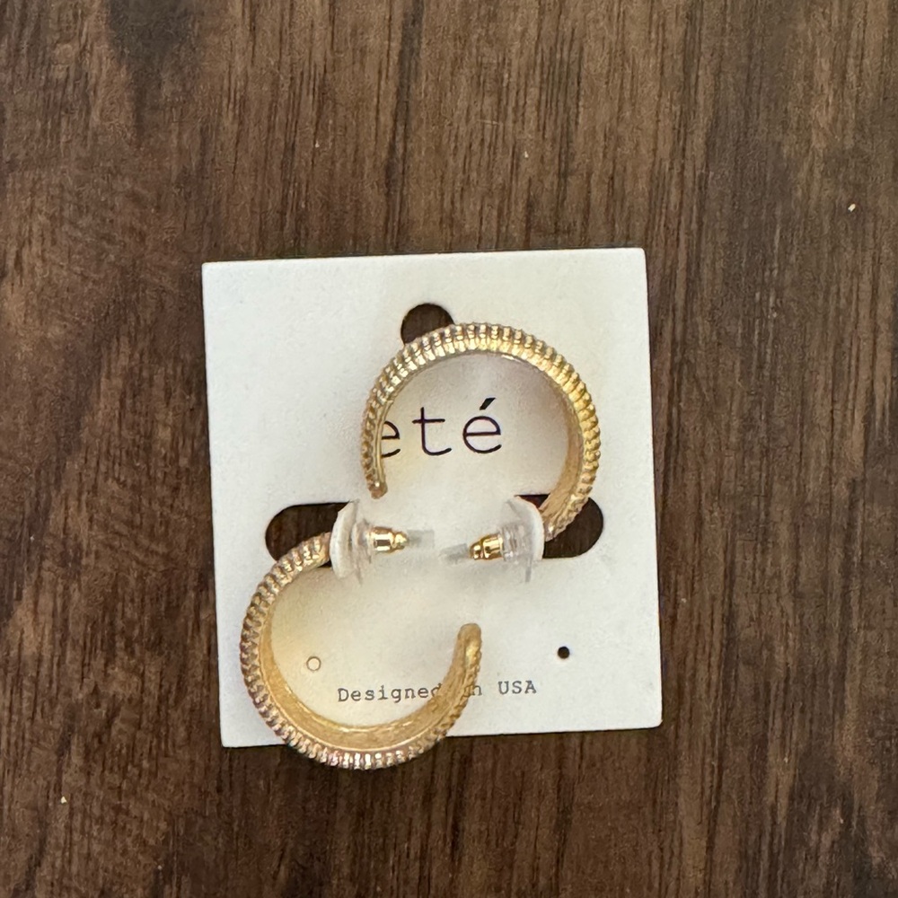 ete wide textured metallic hoop earring